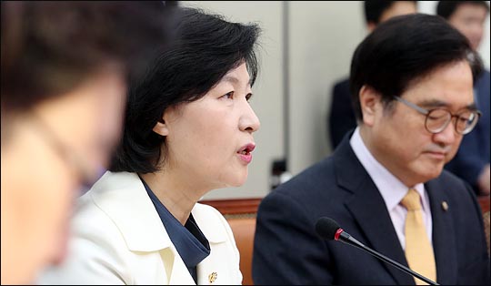 추미애 더불어민주당 대표가 10일 오전 국회에서 열린 최고위원회의에서 이야기 하고 있다. ⓒ데일리안 박항구 기자
