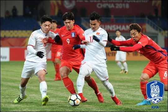 답답한 공격력으로 우려를 자아낸 김봉길호. ⓒ 대한축구협회