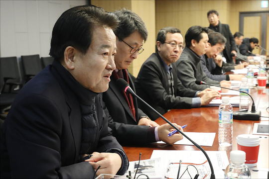 정동영 국민의당 의원이 12일 오전 국회 의원회관에서 열린 국민의당지키기운동본부 전체회의에서 발언을 하고 있다.(자료사진)ⓒ데일리안 홍금표 기자