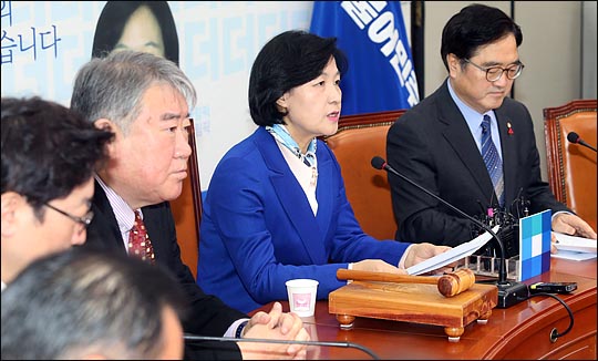 추미애 더불어민주당 대표가 12일 오전 국회에서 열린 최고위원회의에서 이야기 하고 있다. ⓒ데일리안 박항구 기자