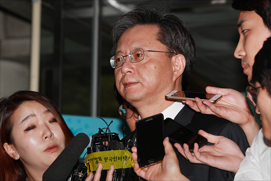 우병우 전 청와대 민정수석비서관이 세월호 사건과 관련 "(해경) 압수수색을 꼭 해야하겠느냐"고 언급했다는 주장이 제기됐다.(자료사진) ⓒ데일리안