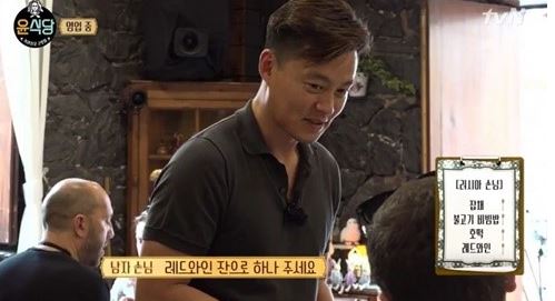 시청률 조사회사 닐슨코리아에 따르면 12일 방송된 tvN ‘윤식당2’ 2화는 평균 14.8%(케이블, 위성, IPTV를 통합한 유료플랫폼 전국 가구 기준)를 기록했다. ⓒ tvN