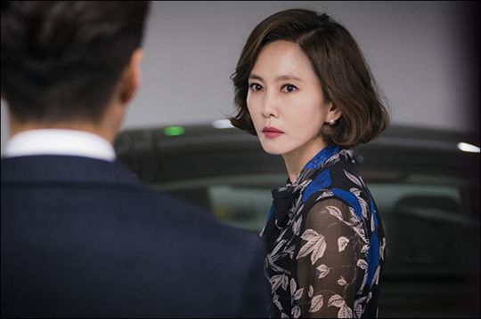 배우 김남주가 내달 2일 시작하는 JTBC