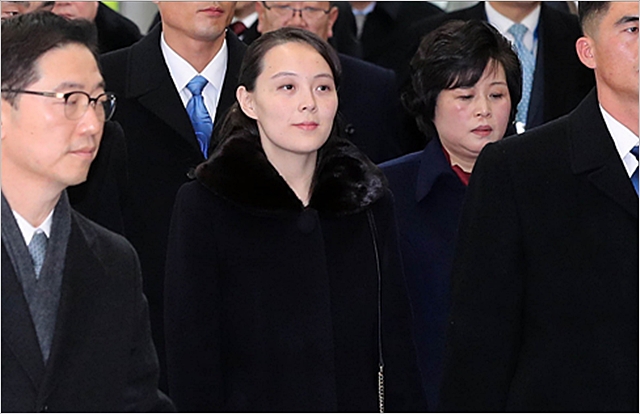 김여정 조선노동당 중앙위원회 제1부부장이 9일 오후 인천국제공항에서 2018 평창 동계올림픽 개막식 참석을 위해 KTX 승차장으로 이동하고 있다. ⓒ데일리안