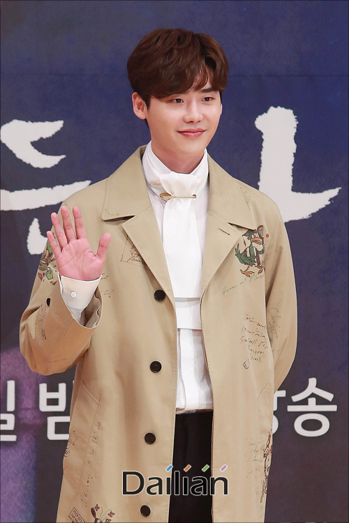 배우 이종석이 SBS 2부작 특집극
