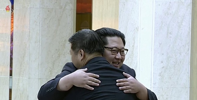 북한이 체제안전보장을 비핵화 목표로 내세우고 있는 만큼 미국으로부터 보장 받을 비핵화 대가를 주요하게 다뤘을 것으로 풀이된다.(자료사진) ⓒ연합뉴스
