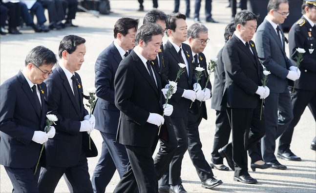 4.16 세월호 참사 4주기인 16일 경기도 안산시 단원구 정부합동분향소에서 열린