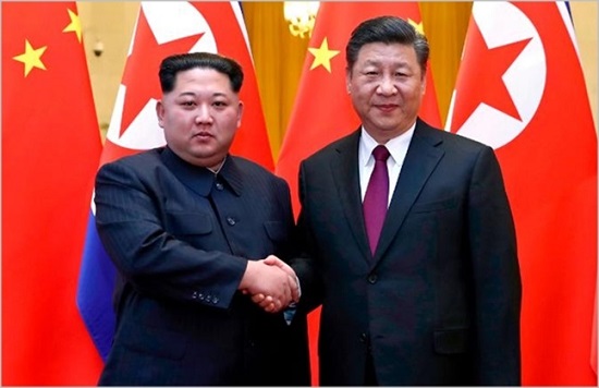 김정은 북한 국무위원장이 19일 중국 방문에 나서면서 표면적으로는