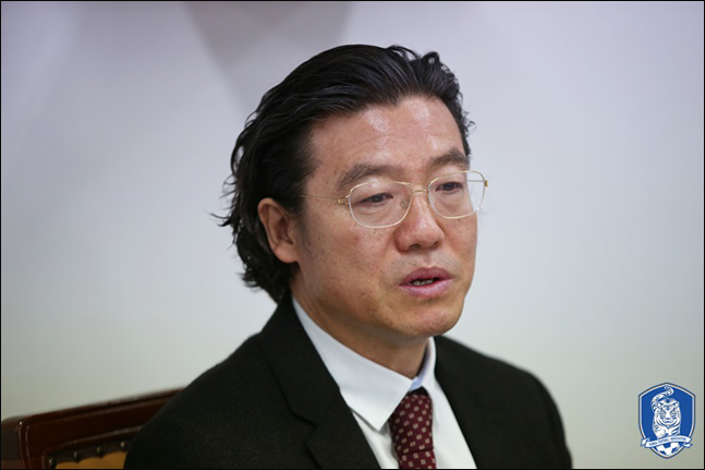 국가대표감독선임 소위원회(위원장 김판곤)에서 회의를 통해 신태용 감독의 거취가 결정된다. ⓒ 대한축구협회