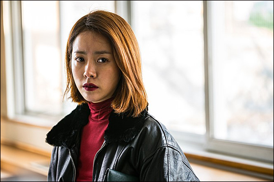 배우 한지민 주연의