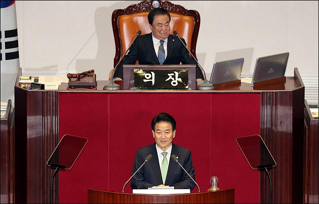 정동영 민주평화당 대표가 13일 오전 열린 국회 본회의에서 비교섭단체 대표 연설을 하고 있다. ⓒ데일리안 박항구 기자