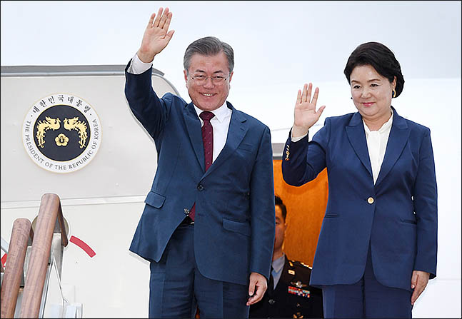문재인 대통령의 국정 지지도가 평양 남북정상회담 성과로 인해 지난주 대비 8.8%p 오른 61.9%로 조사됐다. ⓒ사진공용취재단