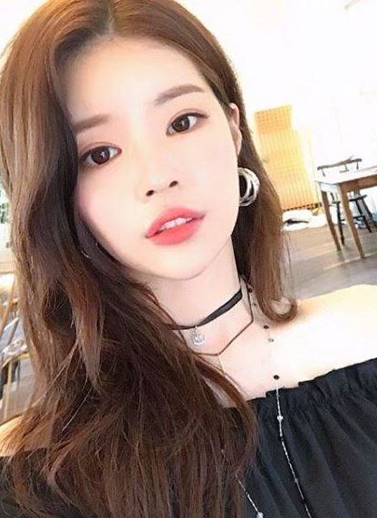 빅뱅 승리와 배우 유혜원이 또 다시 열애설에 휩싸인 가운데 유혜원에 대한 관심이 뜨겁다. ⓒ 유혜원 SNS