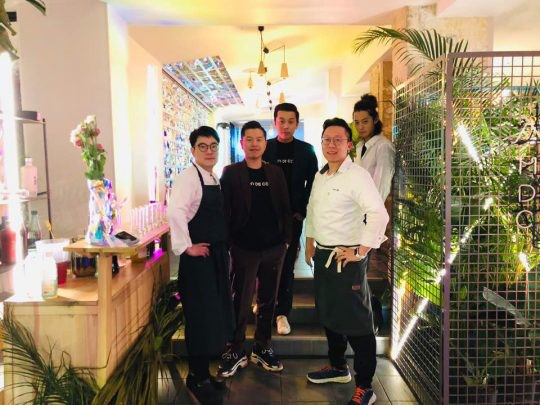가수 정준영이 프랑스 파리에서 연 레스토랑 메종 드 꼬레(MAISON DE COREE)가 호응을 얻고 있다. ⓒC9엔터테인먼트