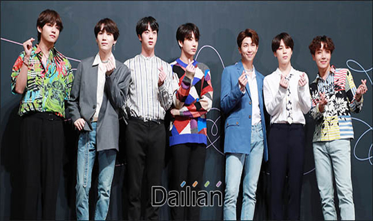 그룹 방탄소년단의 일본 방송 출연이 돌연 취소돼 논란이 일고 있다. ⓒ데일리안 류영주 기자